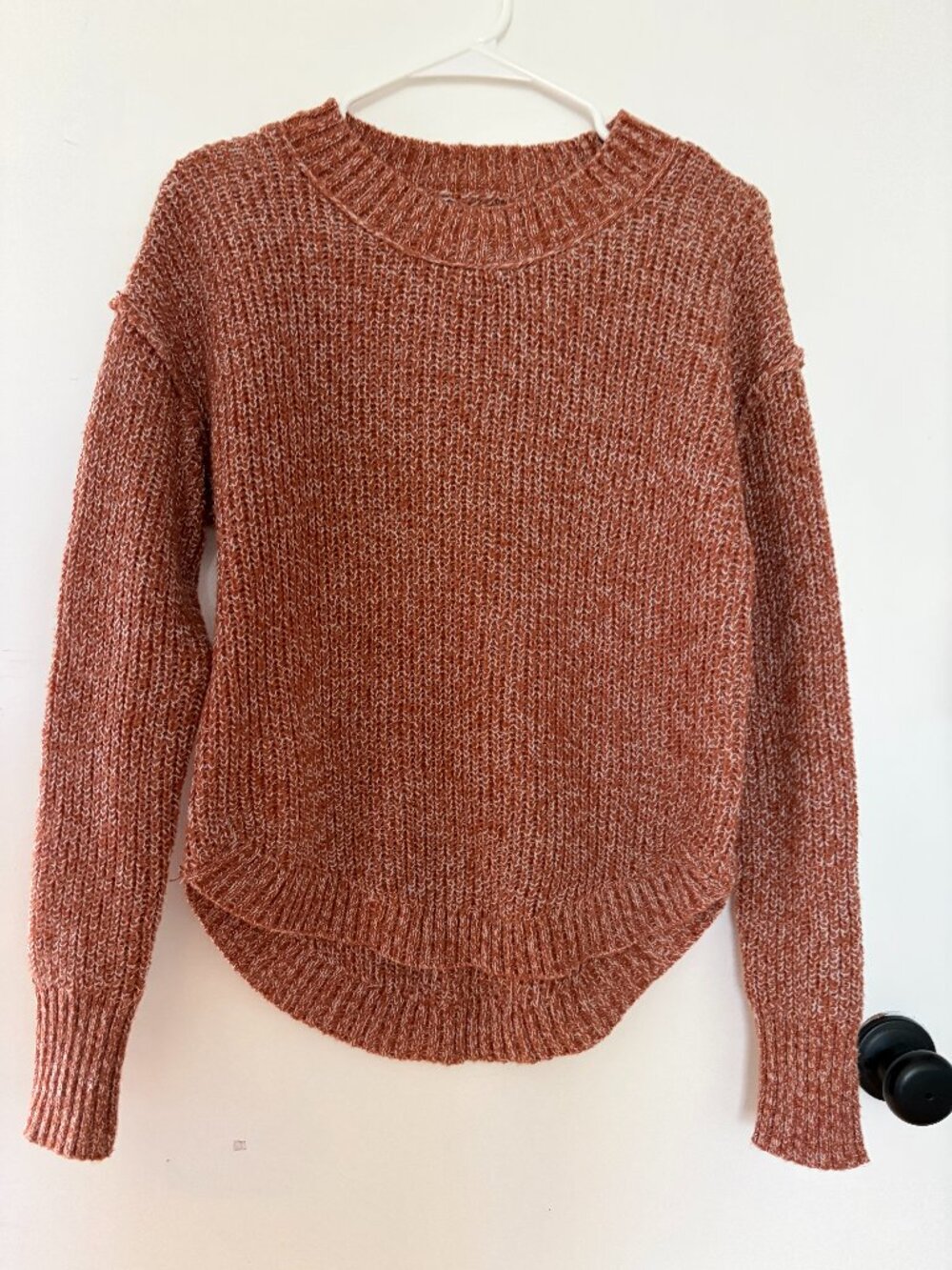 SO Goods for Life Curved Hem Rust Orange Knit Sweater - S